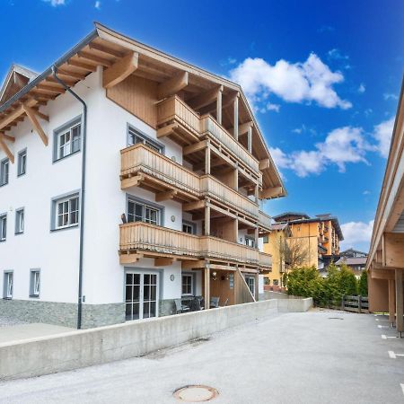 Luxury Penthouse With Balcony Ski Storage Carport Lift Apartment Brixen im Thale Luaran gambar