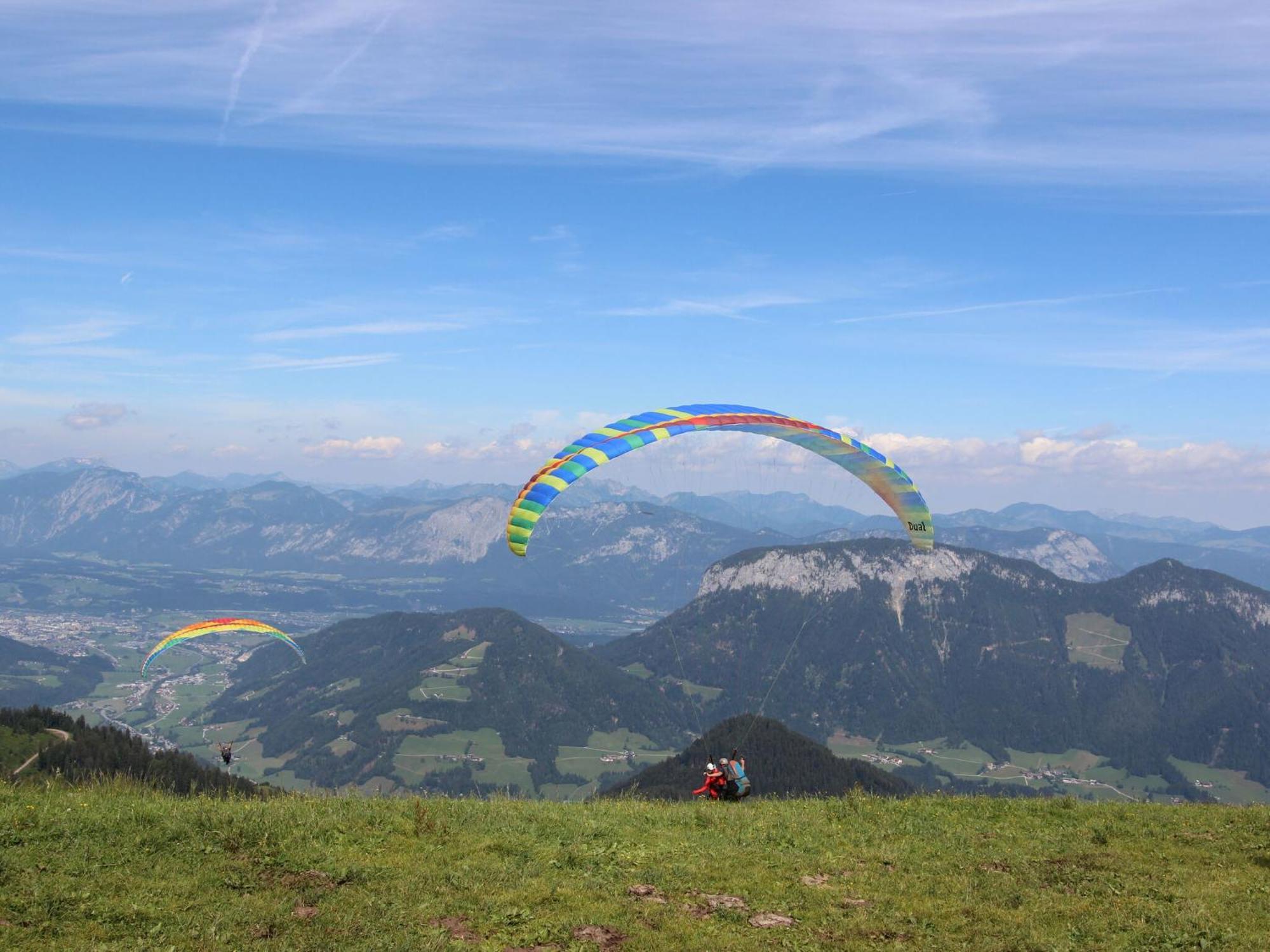 Luxury Penthouse With Balcony Ski Storage Carport Lift Apartment Brixen im Thale Luaran gambar